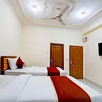 Amenda Classy Stay Near By Delhi-Ncr