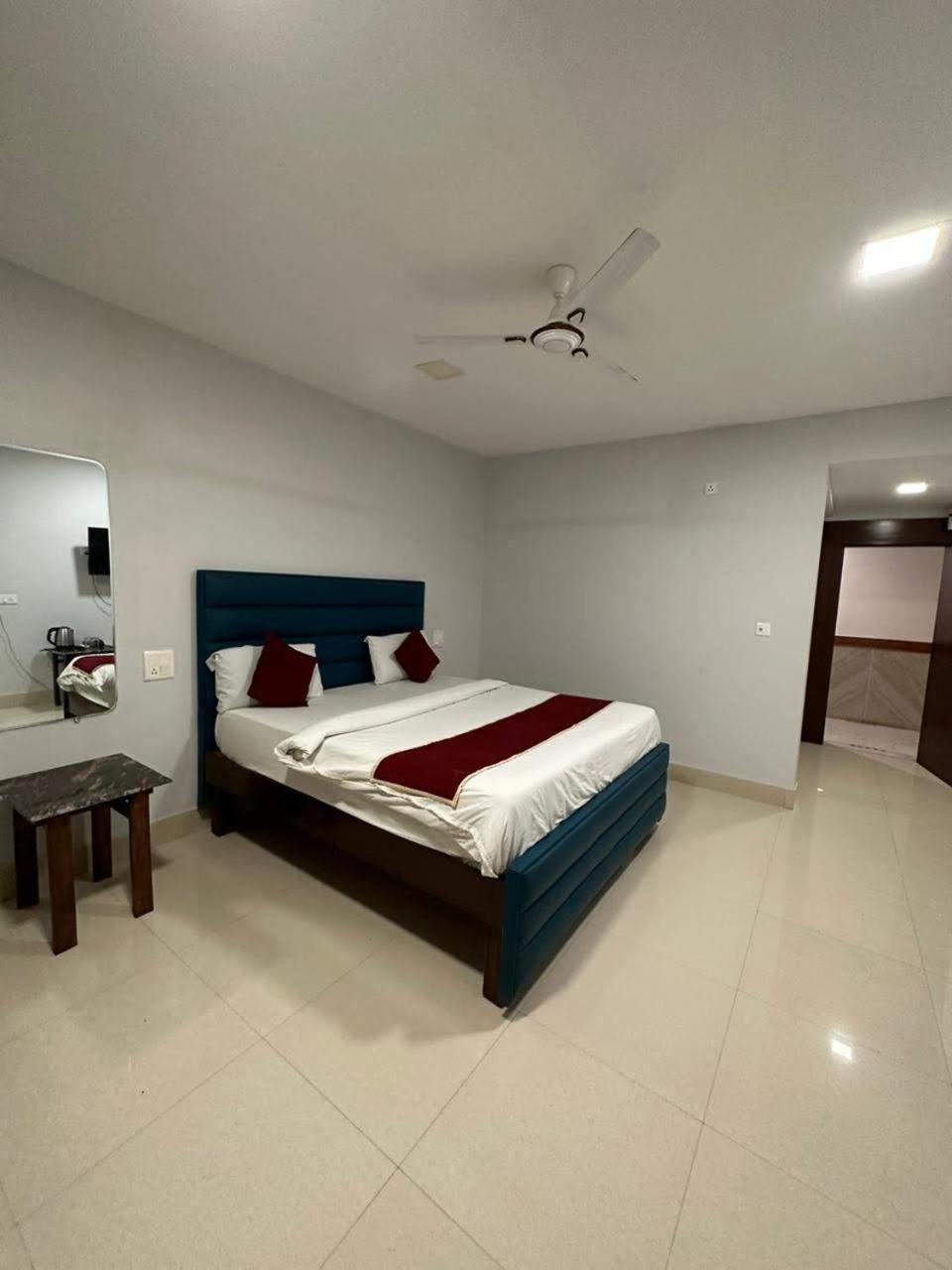 Amenda Classy Near By Delhi-ncr New Delhi