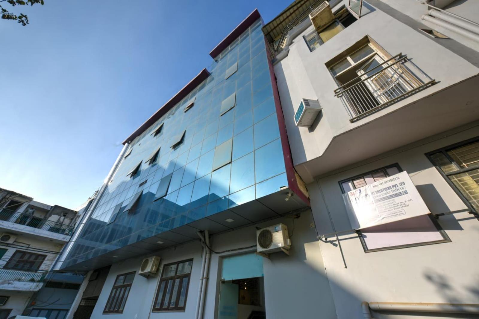 Amenda Classy Near By Delhi-ncr Hotel New Delhi